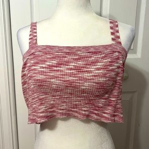 Cute and comfy cropped hot pink and white Forever 21 top!